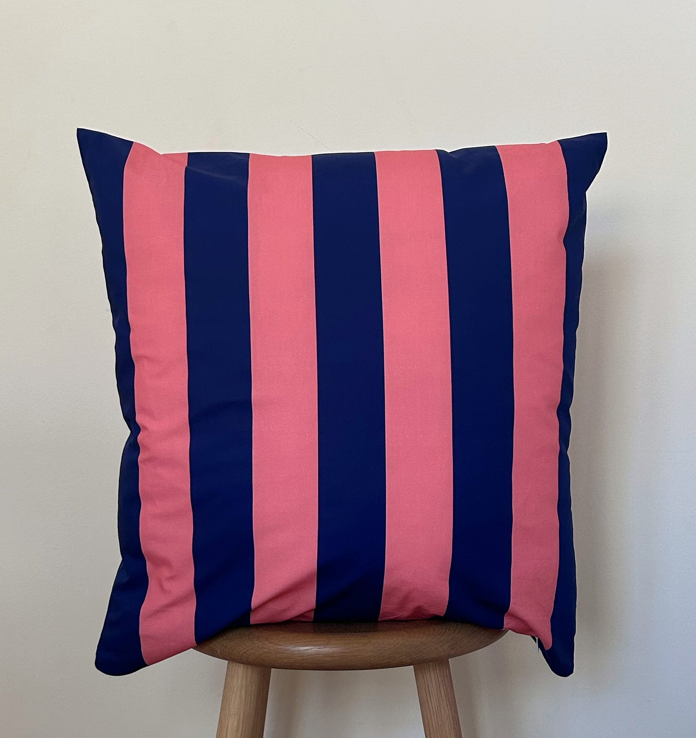 Fersken og blå stribe 47 x 47