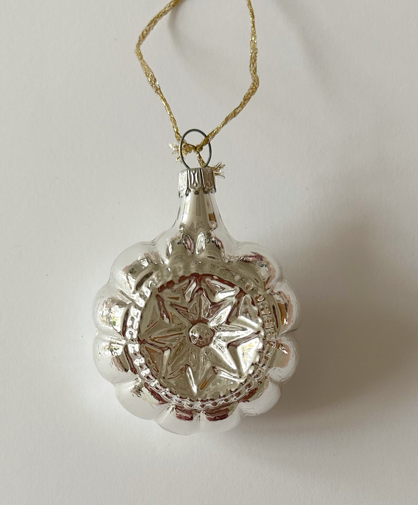 Mundblæst sølvornament